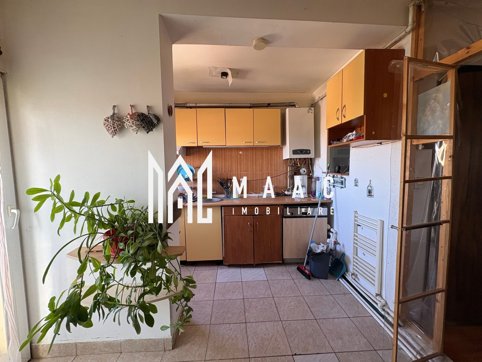 adaa406d5e9349eab29ada42611af884 Apartament 3 camere de vânzare | Sibiu, Ștrand