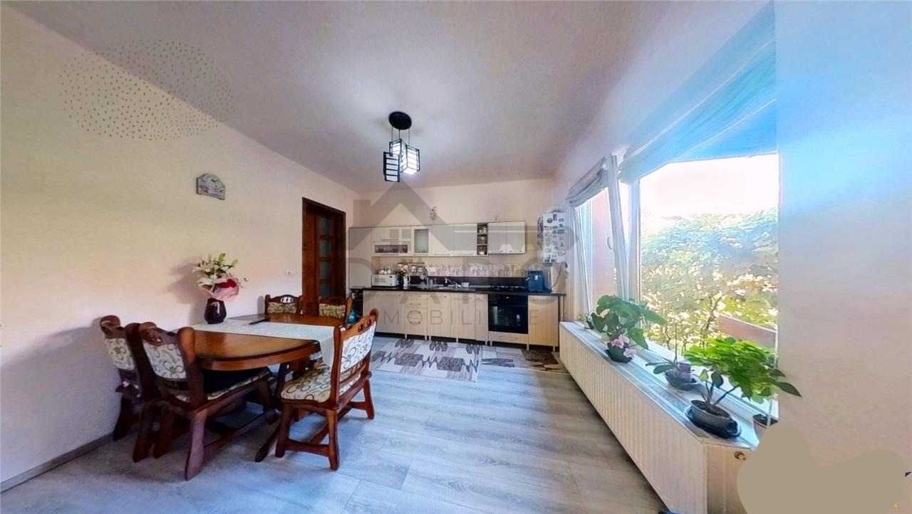 Casă bine poziționată, într-o zonă liniștită și sigură- Cartierul Unirii