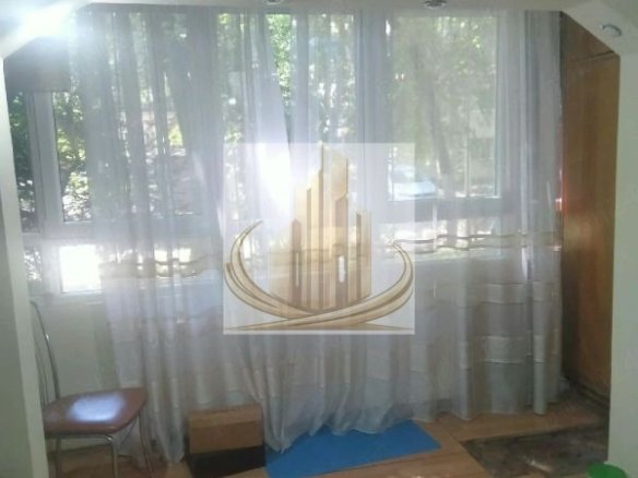 Apartament de vânzare 3 camere si beci