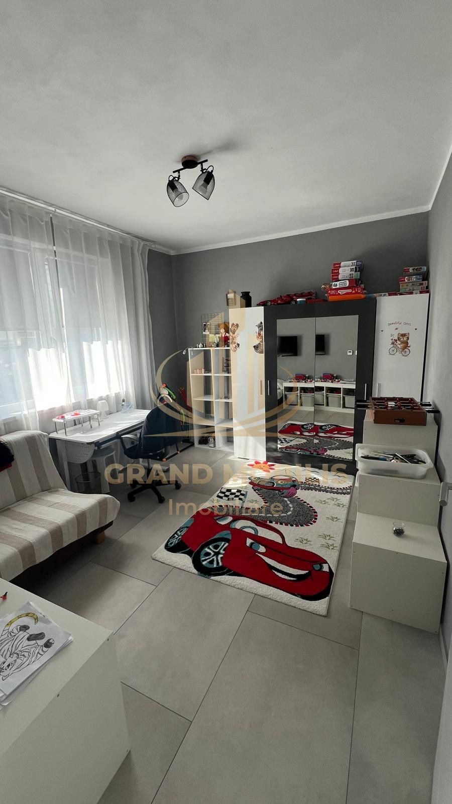Casă individuală cuplată P+1, cu curte proprie, terasă și anexă