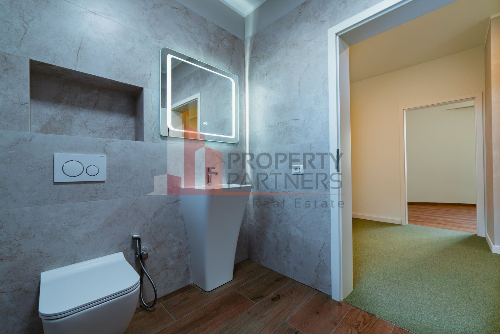 b163a5f1030844d3ada9ad8009c303b1 Apartament Duplex Elegant cu Terasă Panoramică – Dealul Cetății, Brașov
