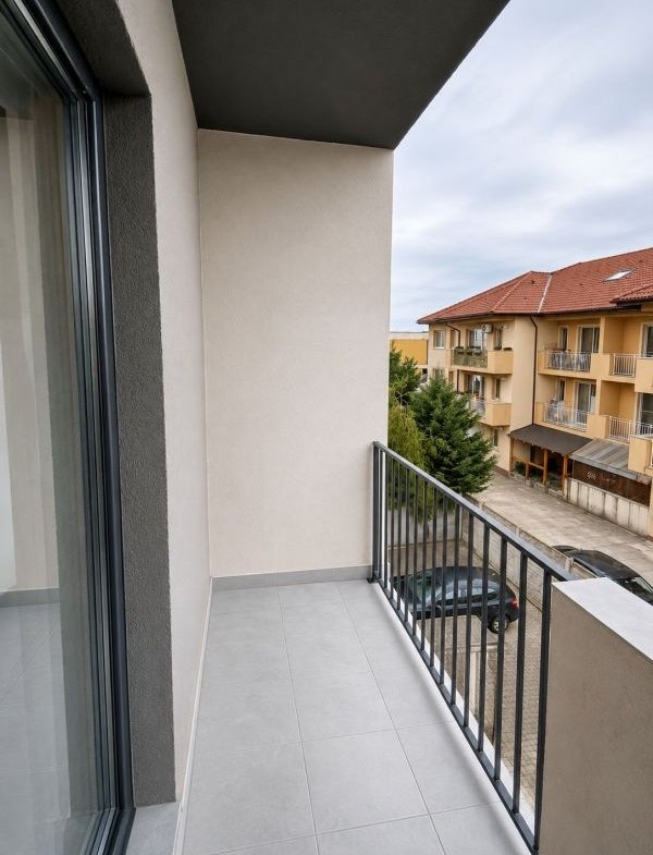Apartament modern cu 2 camere decomandate, situat în Dumbrăvița
