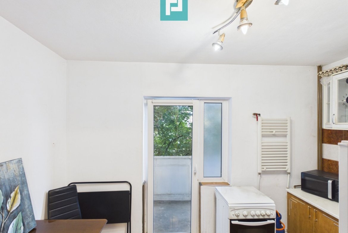 Apartament 3 camere ,68 mp, Str.Moldovei-Rogerius