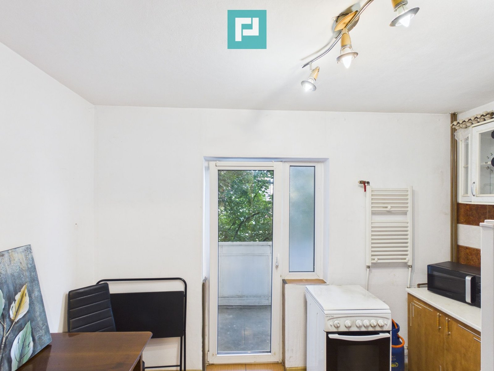 b24946639ca945b8badd552ee44d5d8b Apartament 3 camere ,68 mp, Str.Moldovei-Rogerius