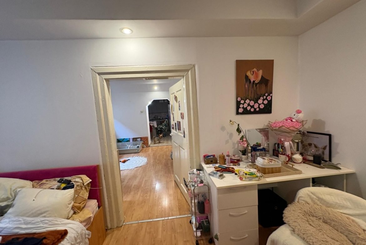 Apartament cu doua camere de vanzare in Piata Sfatului