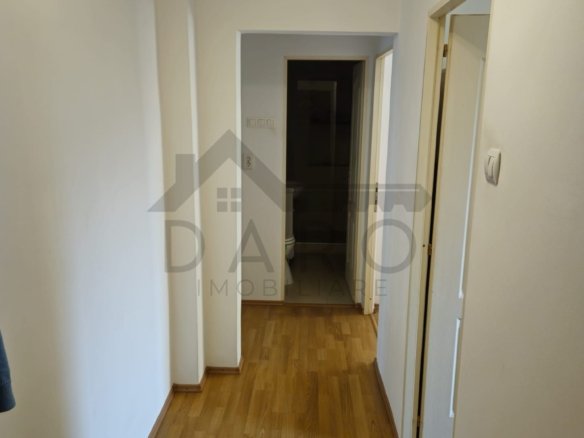 Apartament de vânzare cu 2 camere zona Tudor
