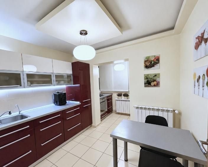Apartament 3 camere, etajul 1 zona Bucovina-Torontalului