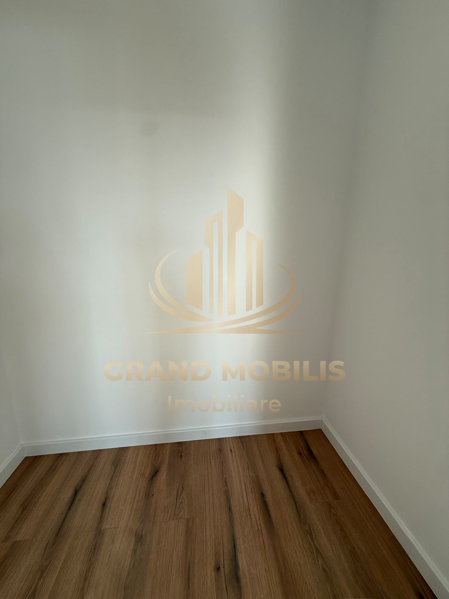 b44146344e9346b3a35e20773c1d5a3f Apartament cu 3 camere în Sol Residence Torontalului