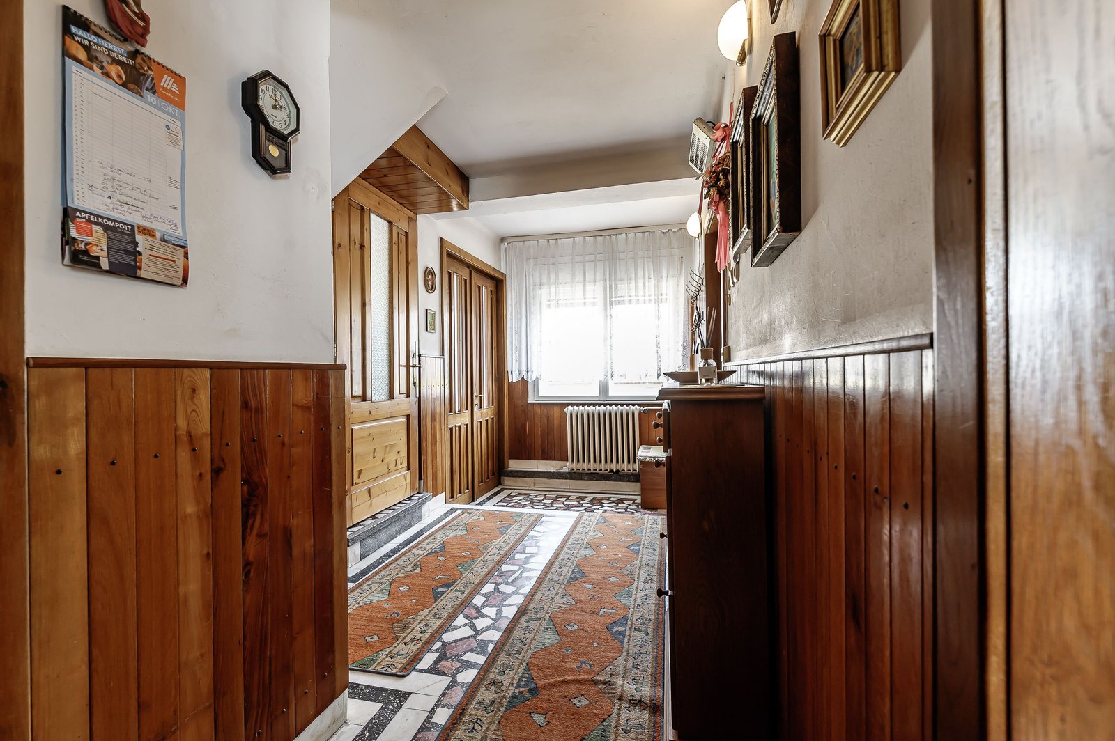 b4cb589e7ccc475cb71be8c904c3eaa5 Casă solidă din cărămidă, de vânzare în Lipova – Zonă liniștită