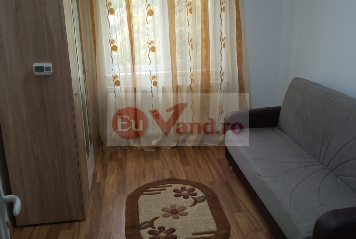 De inchiriat apartament cu 3 camere ICF, langa Scoala nr. 12, parter, 500 E