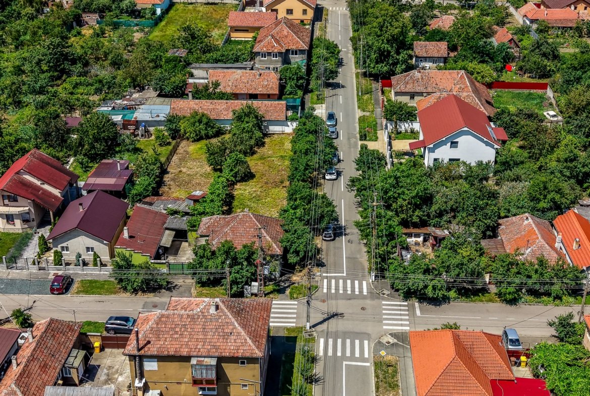 Casă de Vânzare în Bujac | Teren 1.018 MP | 2 Fronturi Stradale