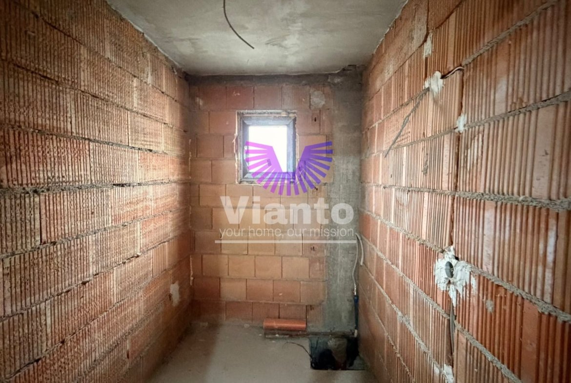 Duplex 3 Camere 136mpu, Teren 267mp – Cristian
