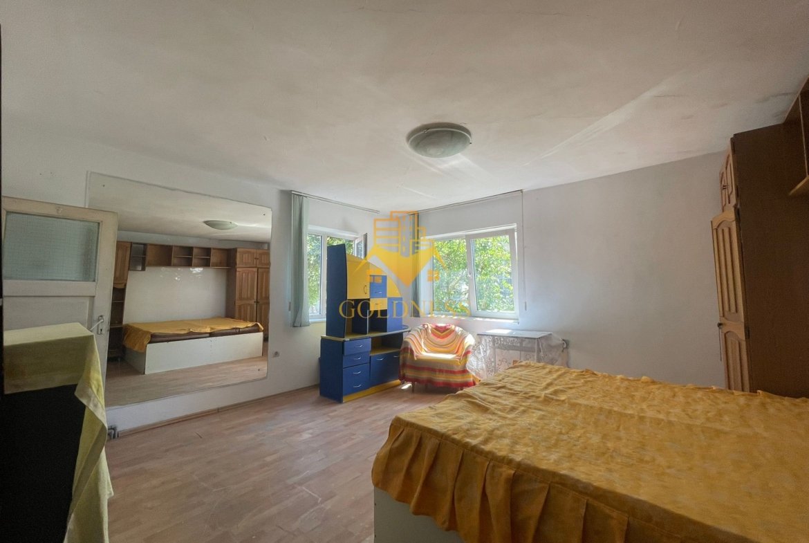 60 mp pe 2 nivele, curte proprie,parcare, Gruia| zona 7 Strazi