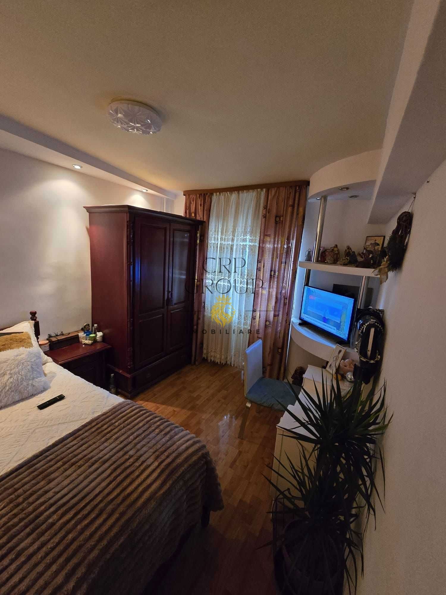 Apartament 3 camere, etaj 2/4, 81 mp totali, zona Urban – Bd. Garii