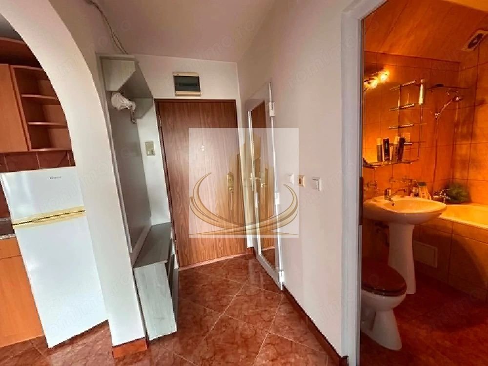 Apartament cu 2 camere decomandat, lângă Iulius Mall – 50 mp