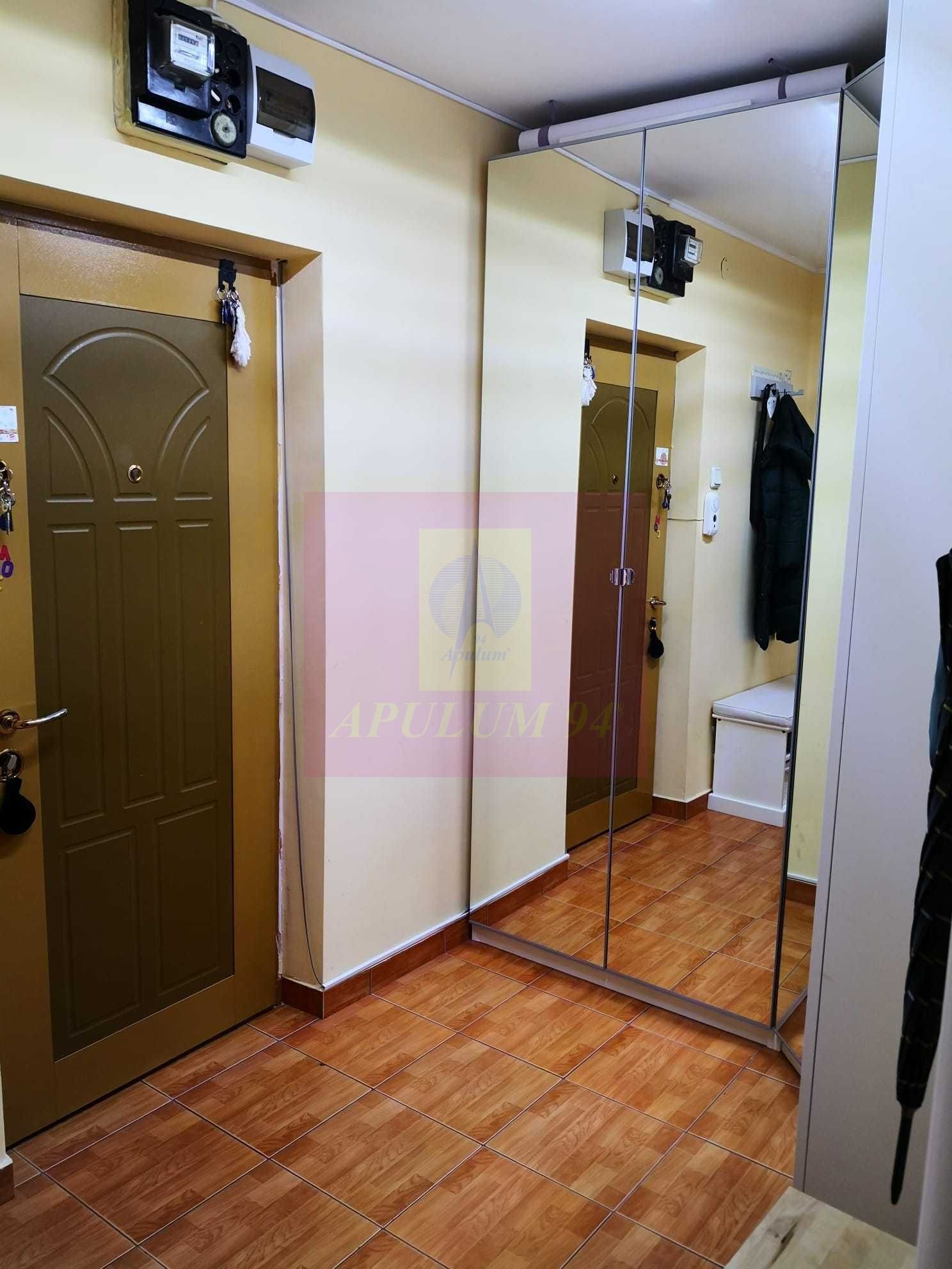 b86d8bc14f154e04b6e090724310bdb9 Vanzare apartament 2 camere Tineretului
