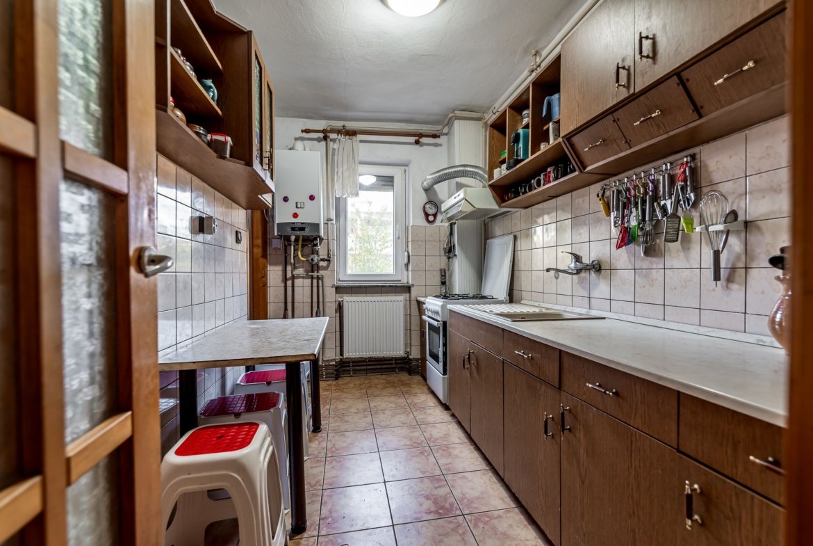 Apartament 3 camere – parter – str. Petru Rares, Gradiste – COMISION 0