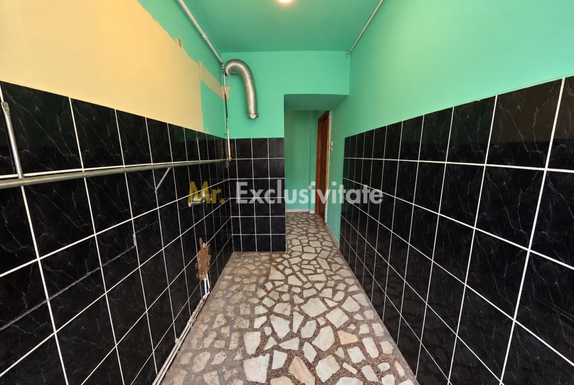 DE VANZARE APARTAMENT 2 CAMERE