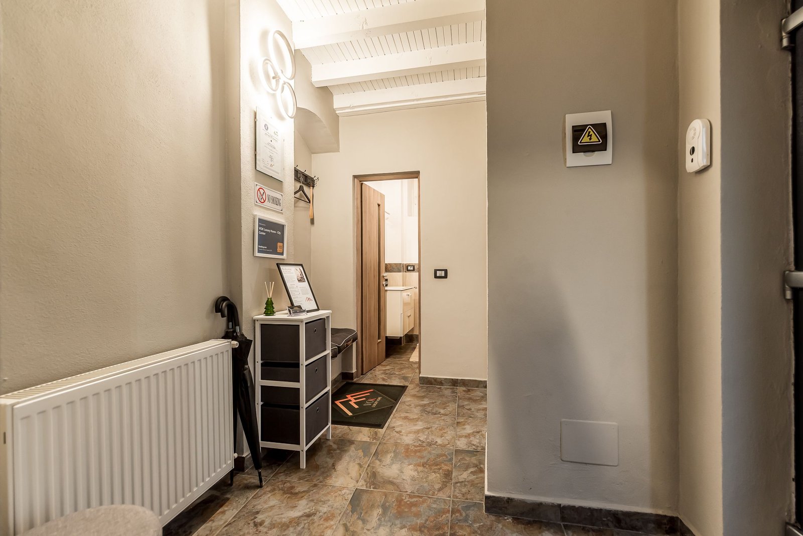 bc5d7818700d492a88004940c7270e00 Ultracentral Arad | 90 mp | mobilat complet | 2 băi