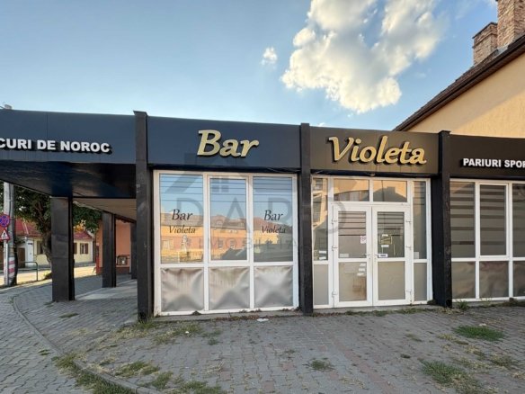 Inchiriez spațiu comercial – zonă centrală