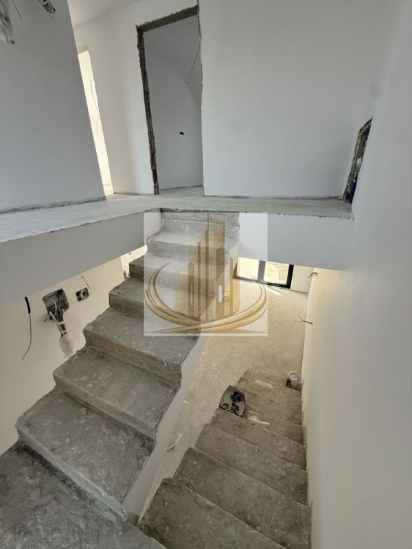 bd7b9cd38a8f47c1bc782cf36b7f9ce4 Duplex Sânandrei, 4 camere, 100 mp utili, 2 băi, terasă 15 mp