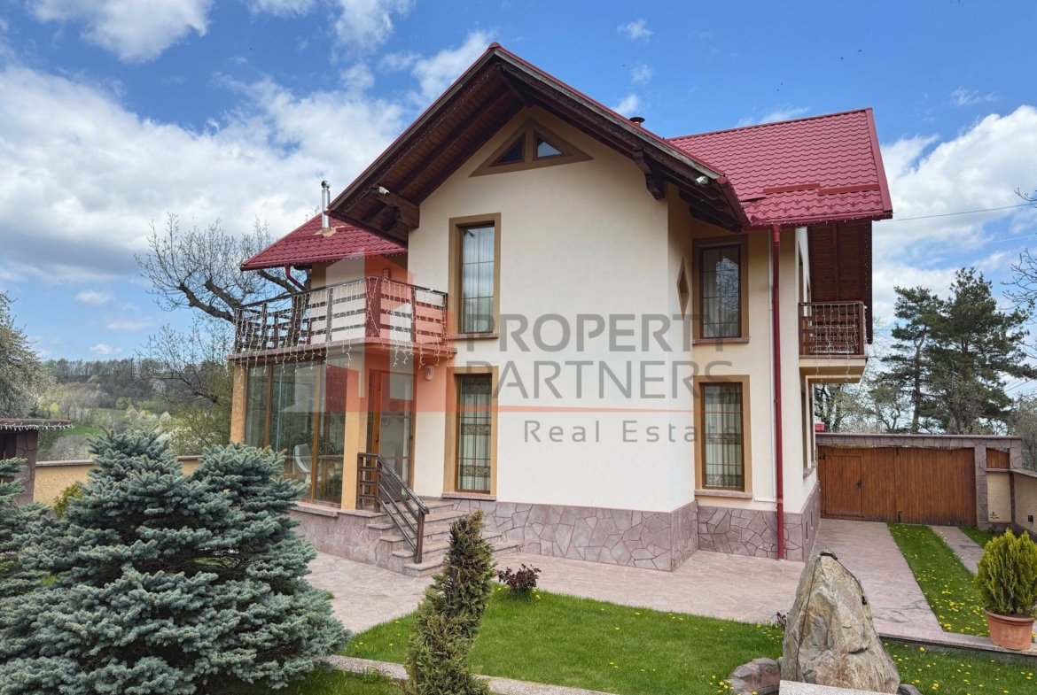 Casă 5 dormitoare + casă de oaspeți, priveliște Piatra Craiului, Sohodol-Bran