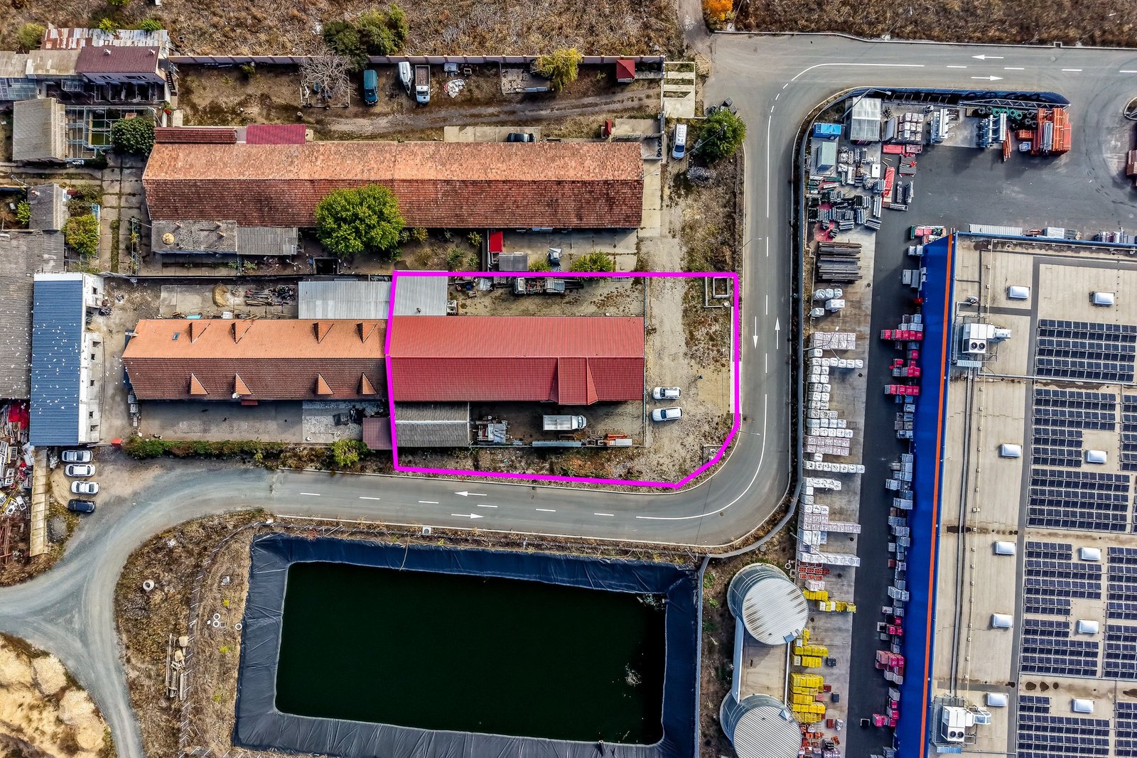 Hală industrială lângă DEDEMAN, teren 1337 mp si construcție de 814 mp