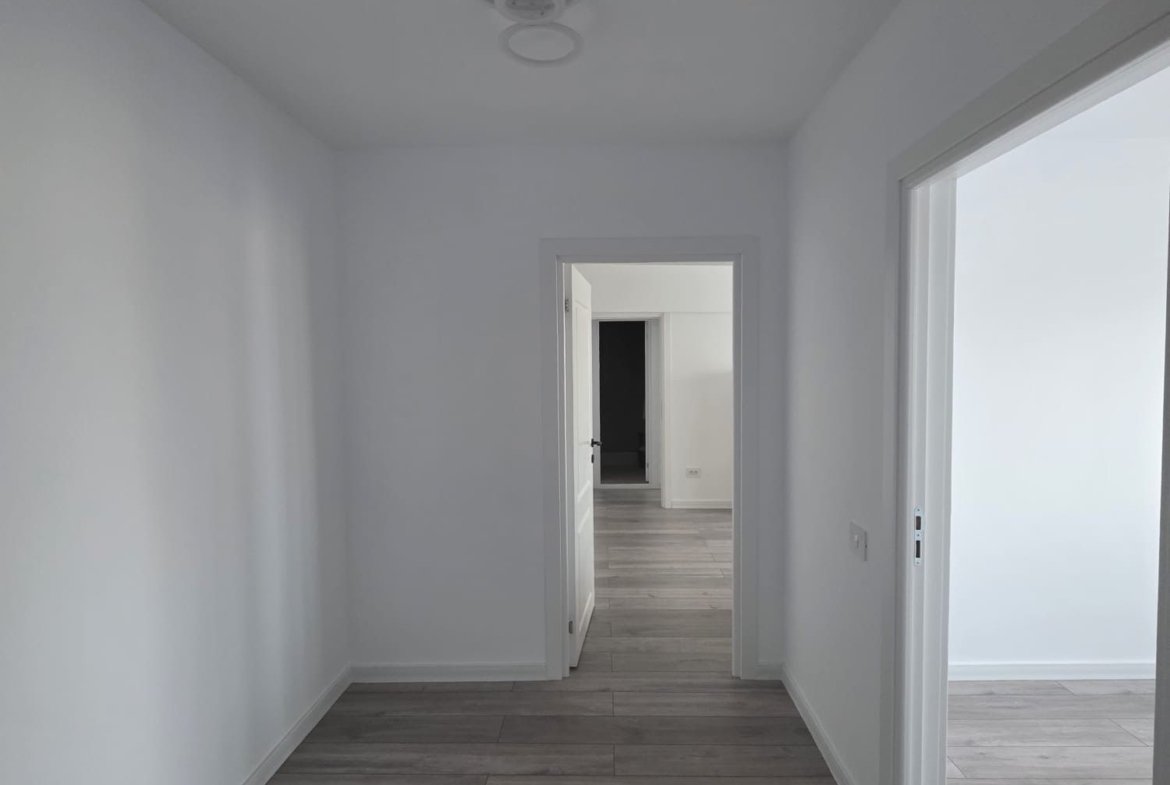 Apartament 3 camere de inchiriat