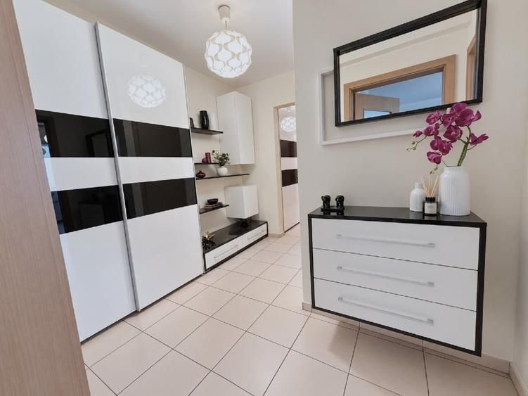 Apartament 3 camere, etajul 1 zona Bucovina-Torontalului