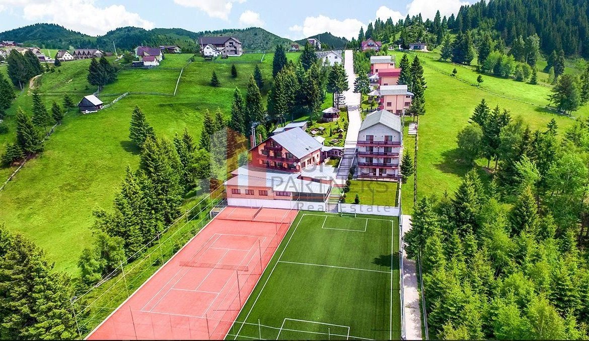 Resort 4 Stele de Vânzare | Fundata Brașov | 45.000mp | 43 Unități |