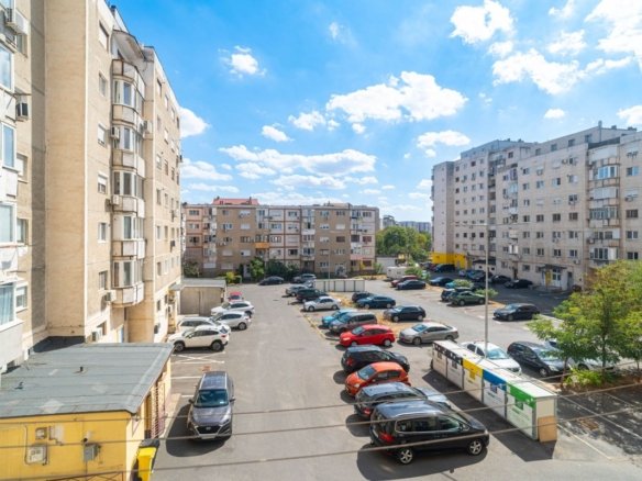 Apartament cu 4 camere – Micalaca, malul Mureșului