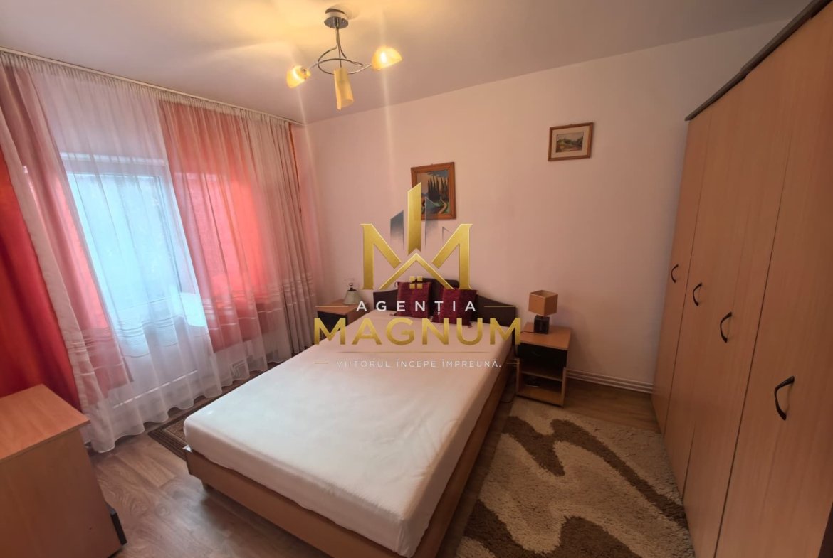 Apartament cu 3 camere de inchiriat