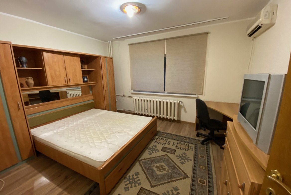 Apartament cu 2 camere zona City Mall