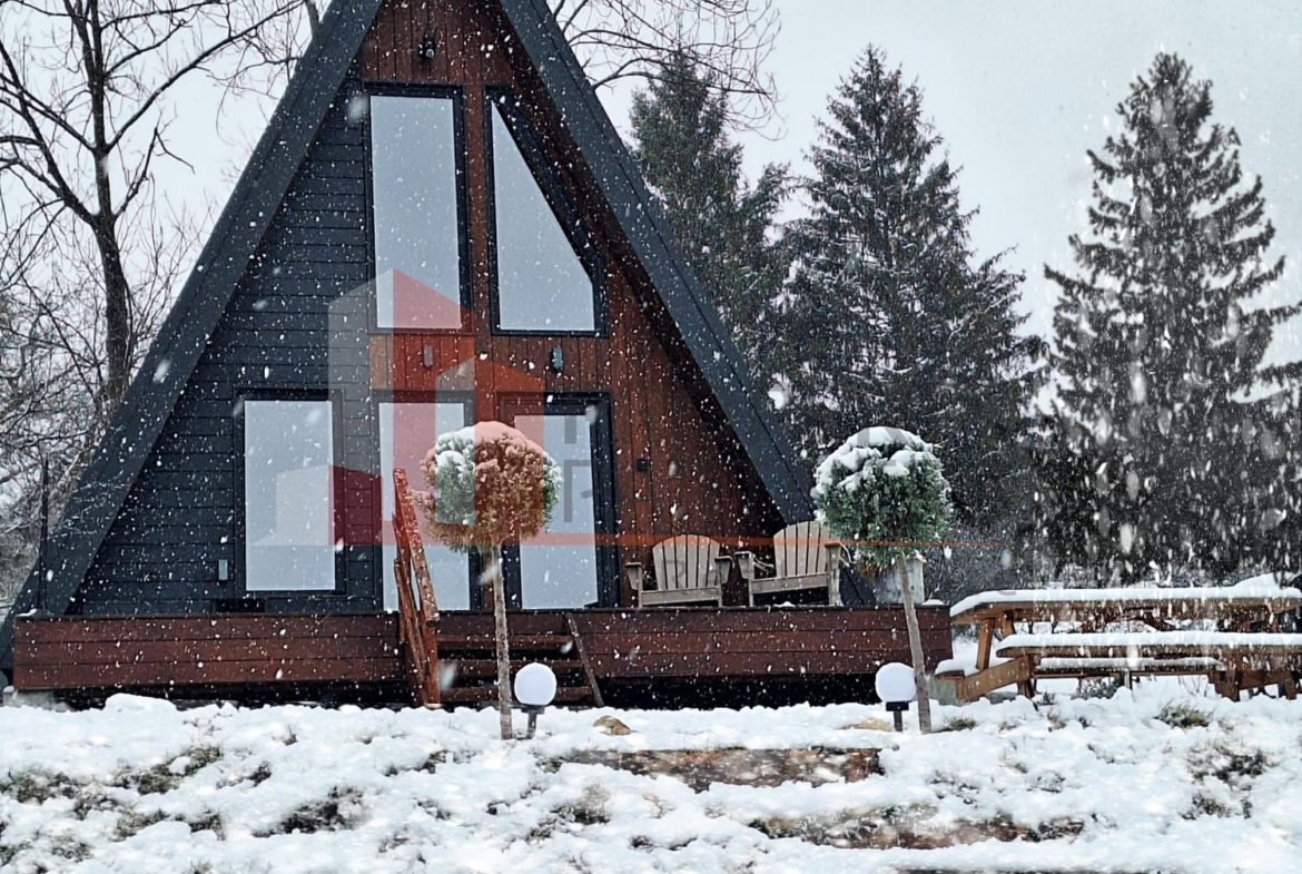 2  A-Frame | Bran Sohodol| 2 cabane | Teren 3.812 mp | Operațional |