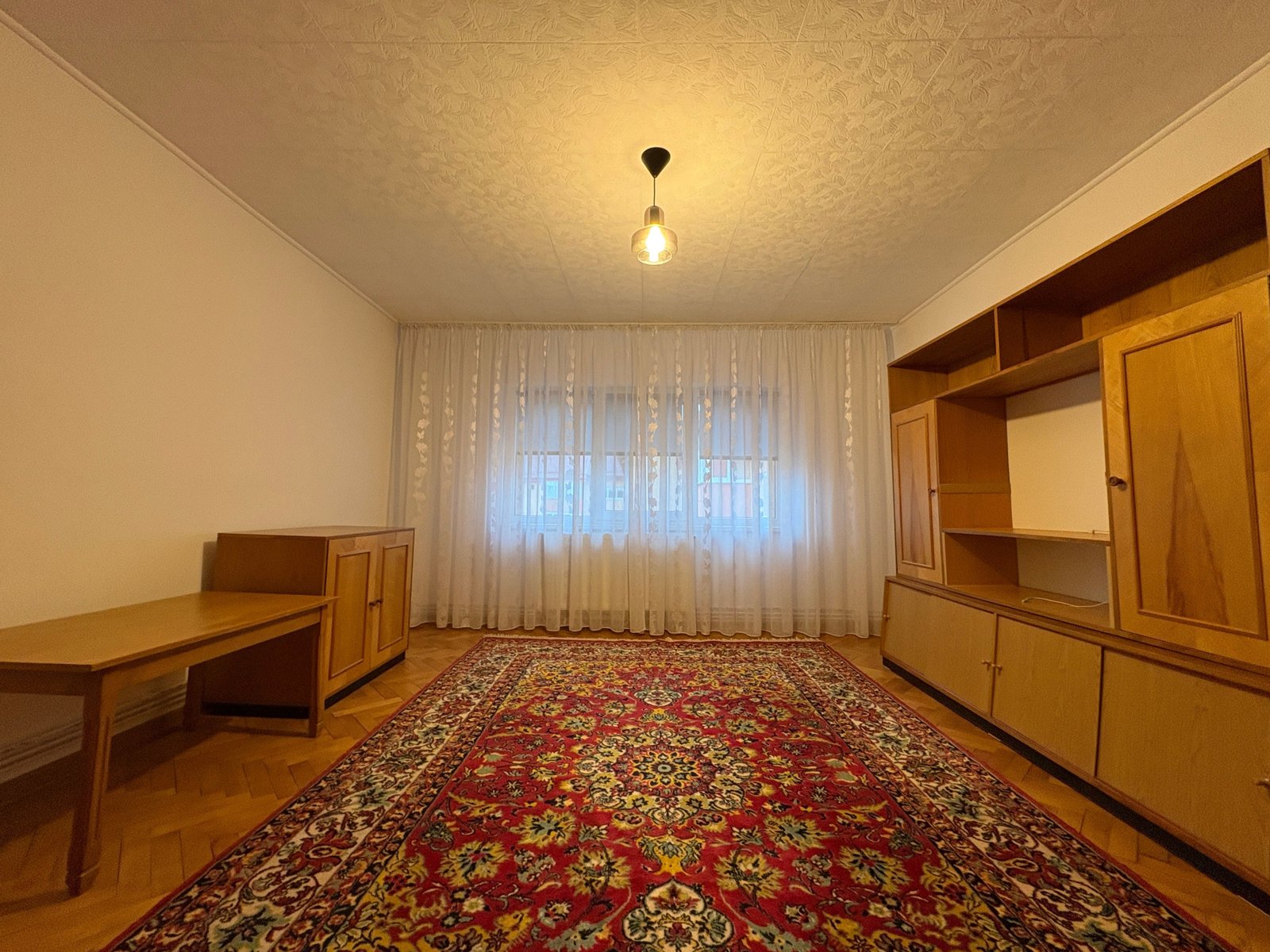 c5a16bb2d01545a4b5715605f1614113 Apartament cu trei camere cartier Racadau