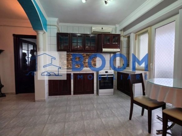 Apartament 2 camere ultracentral | Etaj 3 | Lift | Balcon 10 mp I-01