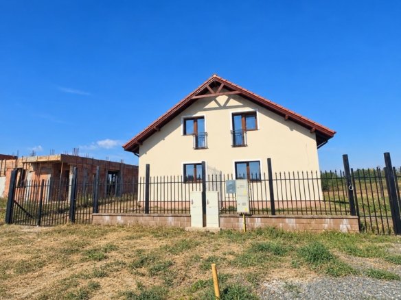 Duplex cu 4 camere, terasă și logie | Timișoara, Plopi | 172.000 €