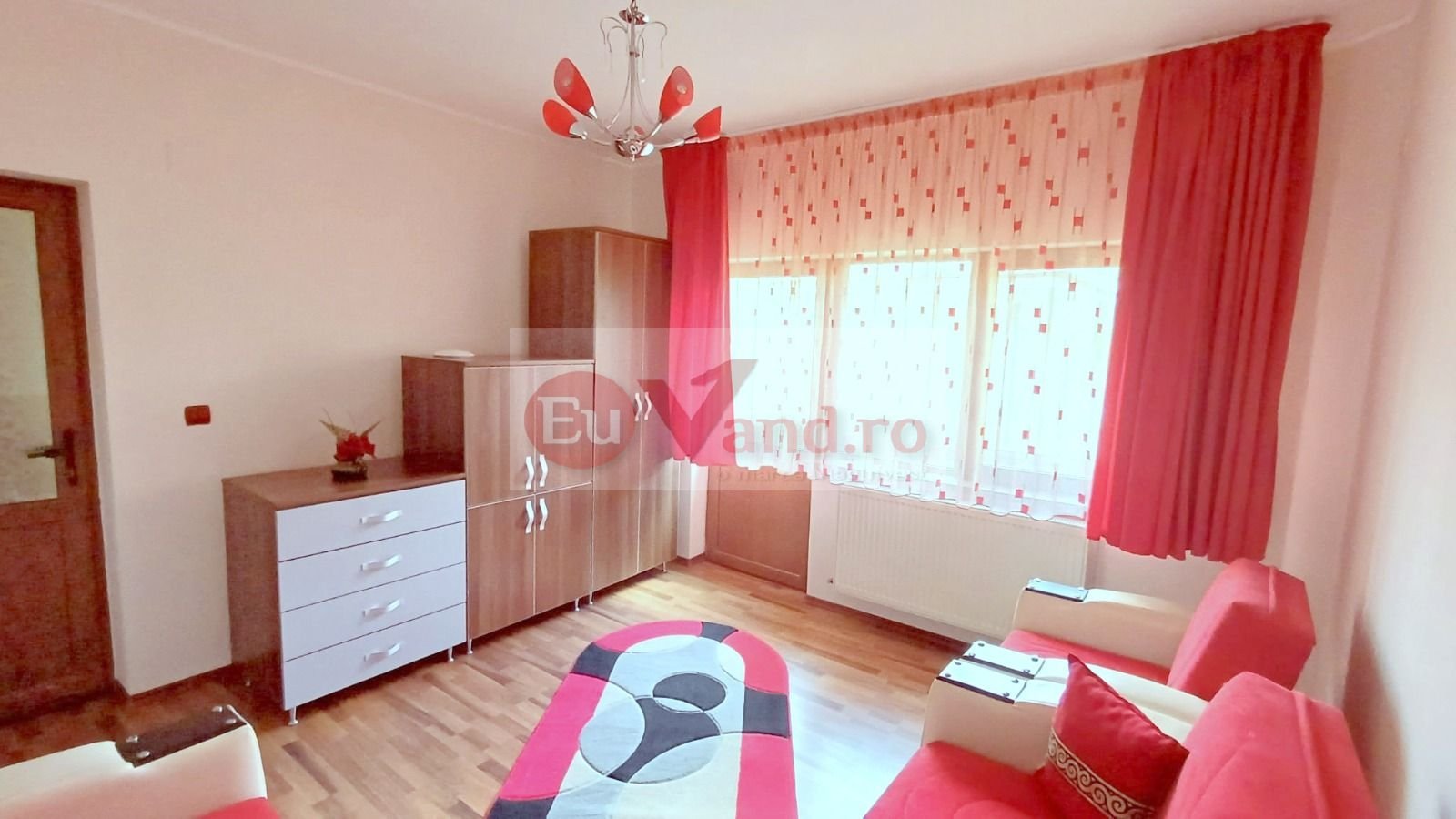 c6822d2784c44ca7b23f8eb6a97a67dd Vila P+1+M, 6 camere, Micro 16, 303 mp utili, teren 406 mp – 272.000 Euro