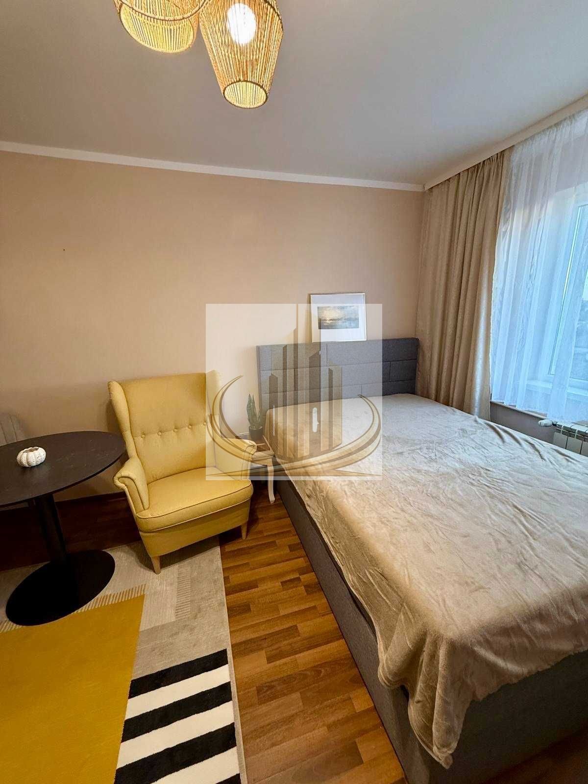 c6eff03ce53d4c5891fdea0cbe74ff0e Garsonieră renovată complet, mobilată și utilată – Modern
