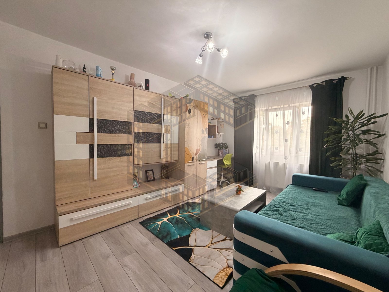 c7c893802fc54993be902f6d14e0303b Apartament cu 2 camere, decomandat, renovat,de vanzare, zona Lipovei