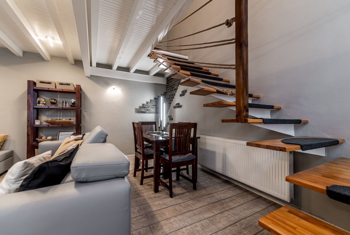 Ultracentral Arad | 90 mp | mobilat complet | 2 băi