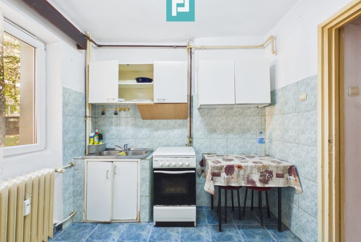 APARTAMENT 2 CAMERE LA PARTER, GRĂDIȘTE