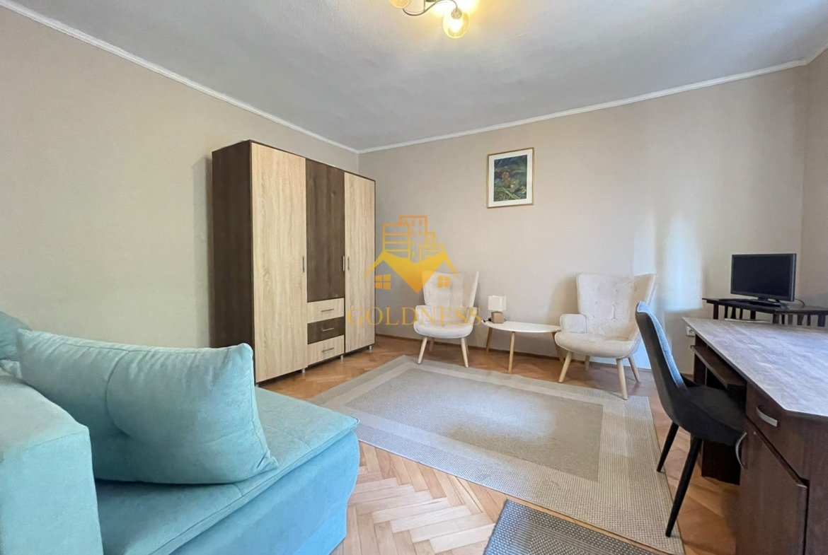 Casa Ultracentral Piata Muzeului ! 100 mp total 4 camere 3 nivele!
