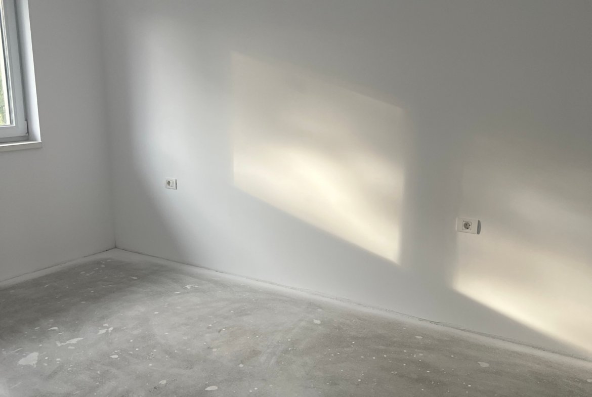 Case înșiruite cu 4 camere, grădină privată și 2 locuri de parcare