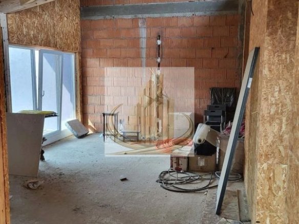 Șag – Duplex P+M, 154 mp utili, 333 mp teren, dublu front stradal