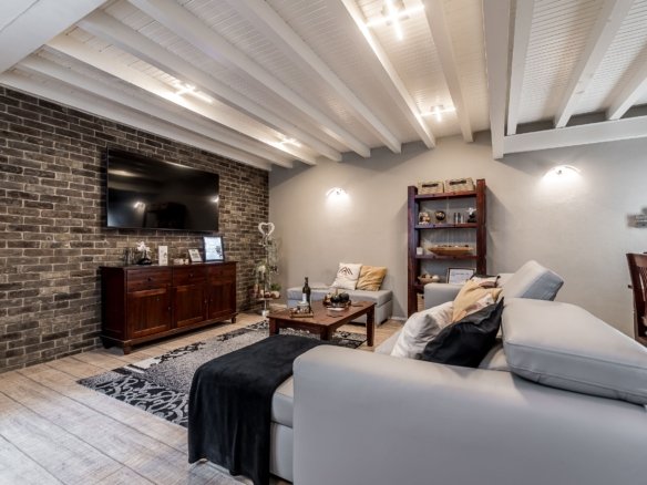 Ultracentral Arad | 90 mp | mobilat complet | 2 băi