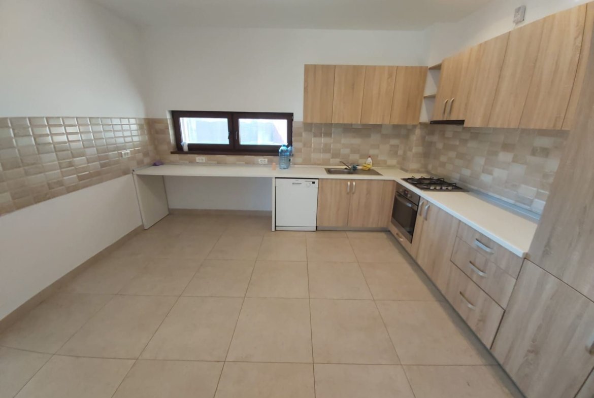 Casa cu teren generos de 750 mp, P+1E in zona Mehala