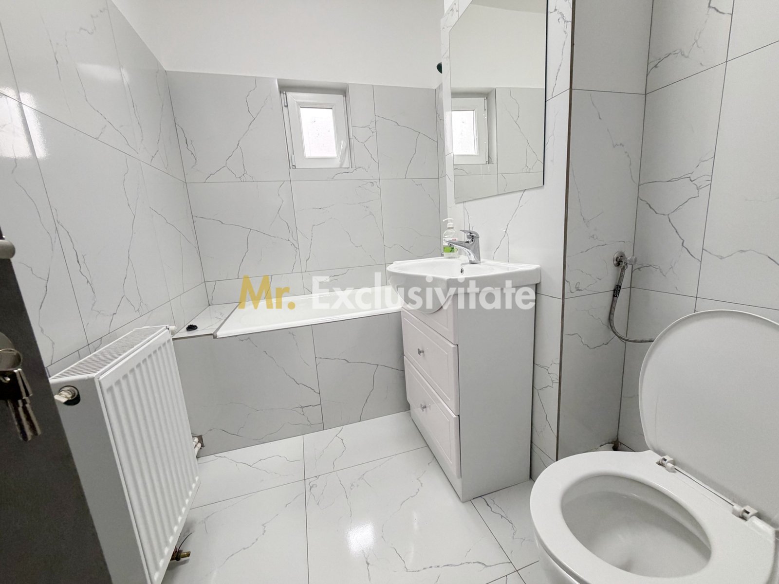d2ef1be51e204ce7b3c7e0164ade3f1a Inchiriere apartament 3 camere decomandat – cartier Trivale