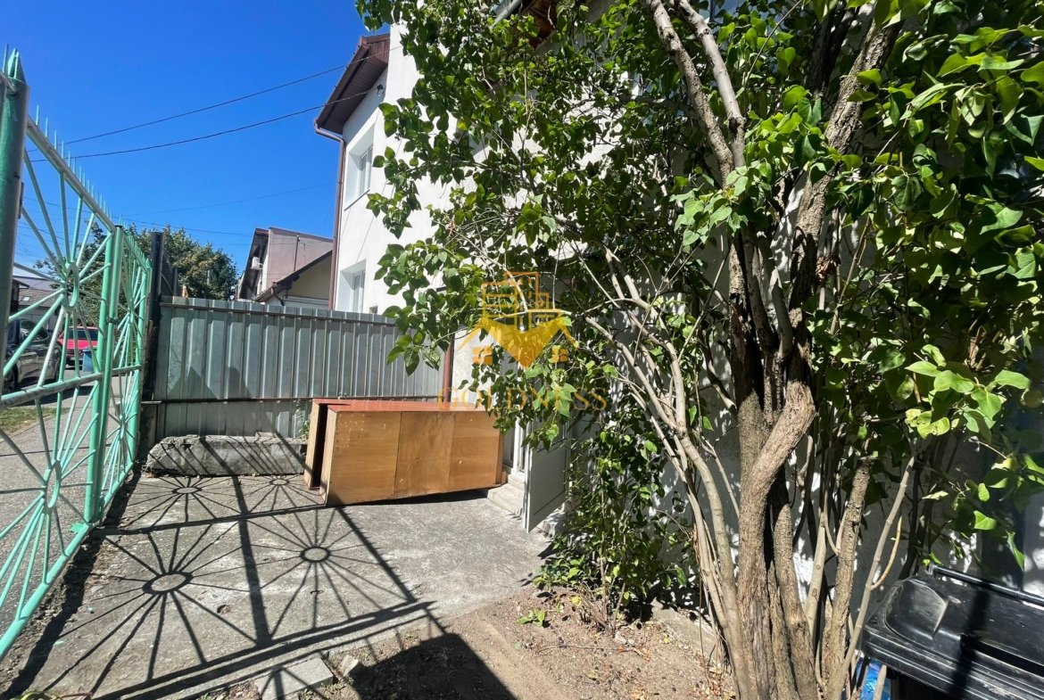 60 mp pe 2 nivele, curte proprie,parcare, Gruia| zona 7 Strazi