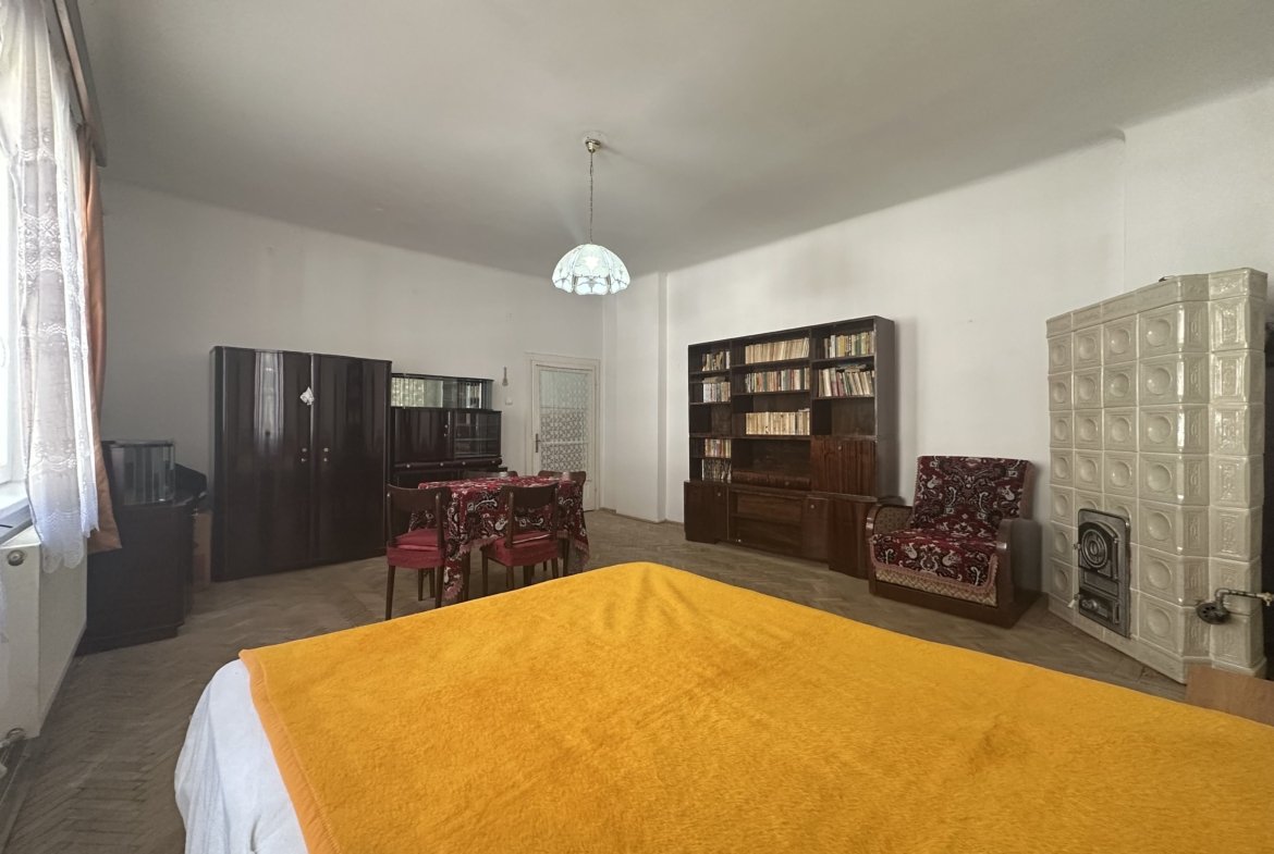 Apartament in casa spațios la doar 5-7 minute de Centrul Istoric